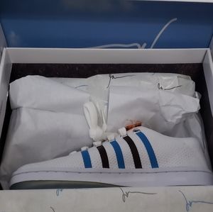 GaryVee Cloud & Dirt shoes